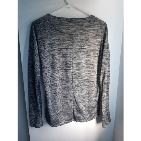 Suzy Shier Portrait Shirt - Picture 4 of 4